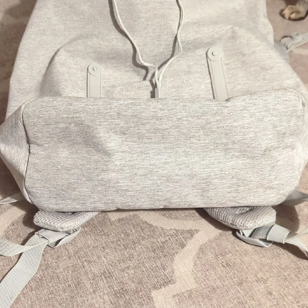 Herschel Supply Company Light Gray Backpack